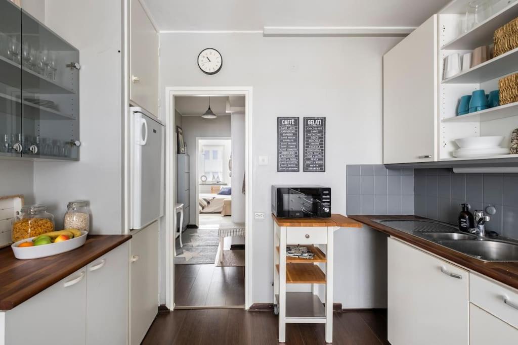 Tilava Ydinkeskustakaksio Ilmaisella Autopaikalla Appartement *