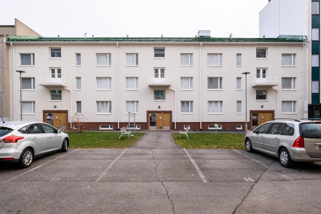 Tilava Ydinkeskustakaksio Ilmaisella Autopaikalla Appartement *