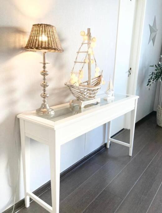 Tilava Ydinkeskustakaksio Ilmaisella Autopaikalla Appartement Tampere