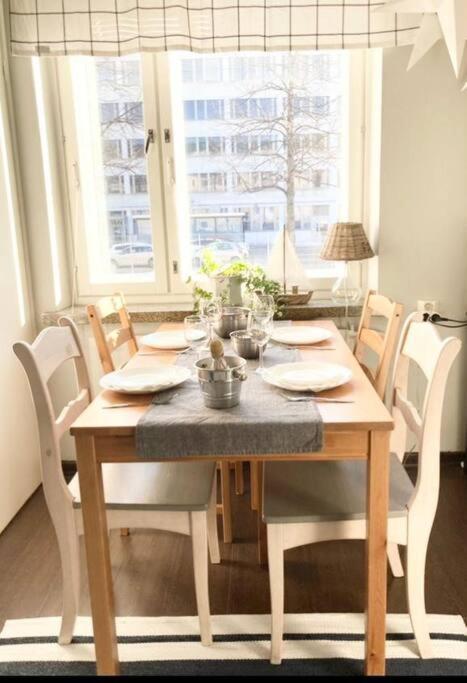 Appartement Tilava Ydinkeskustakaksio Ilmaisella Autopaikalla *